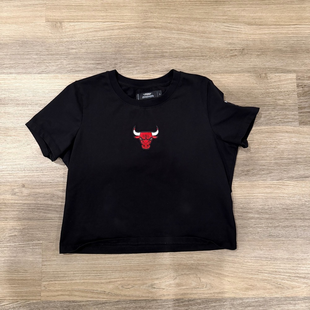 Chicago Bulls Pro Standard Cropped Tee Womens L Black‎ Logo Shirt